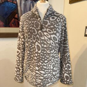 Chico’s Gray/White Animal Print Fleece Pullover w/Pockets Size 1 (Med 8-10)